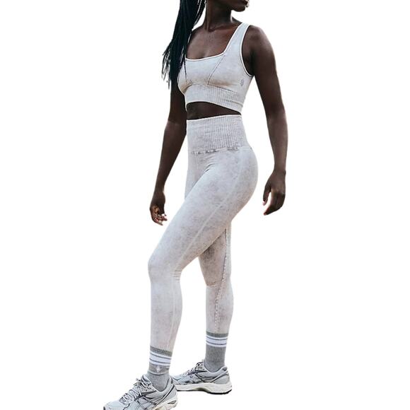 Free People Good Karma Set Ice Grey M/L Bra & Leggings NWOT - Picture 3 of 8